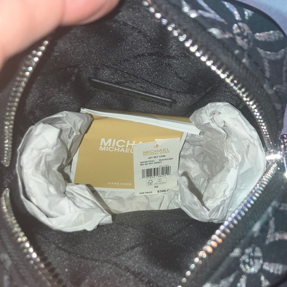 Michael Kors NWT Jet Set black and silver crossbody with guitar strap - Picture 12 of 13